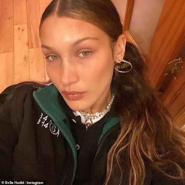 Bella Hadid beats Lil Pump back as a “loser” after Trump’s rally appearance. Bella Hadid beats Lil Pump back as a “loser” after Trump’s rally appearance.